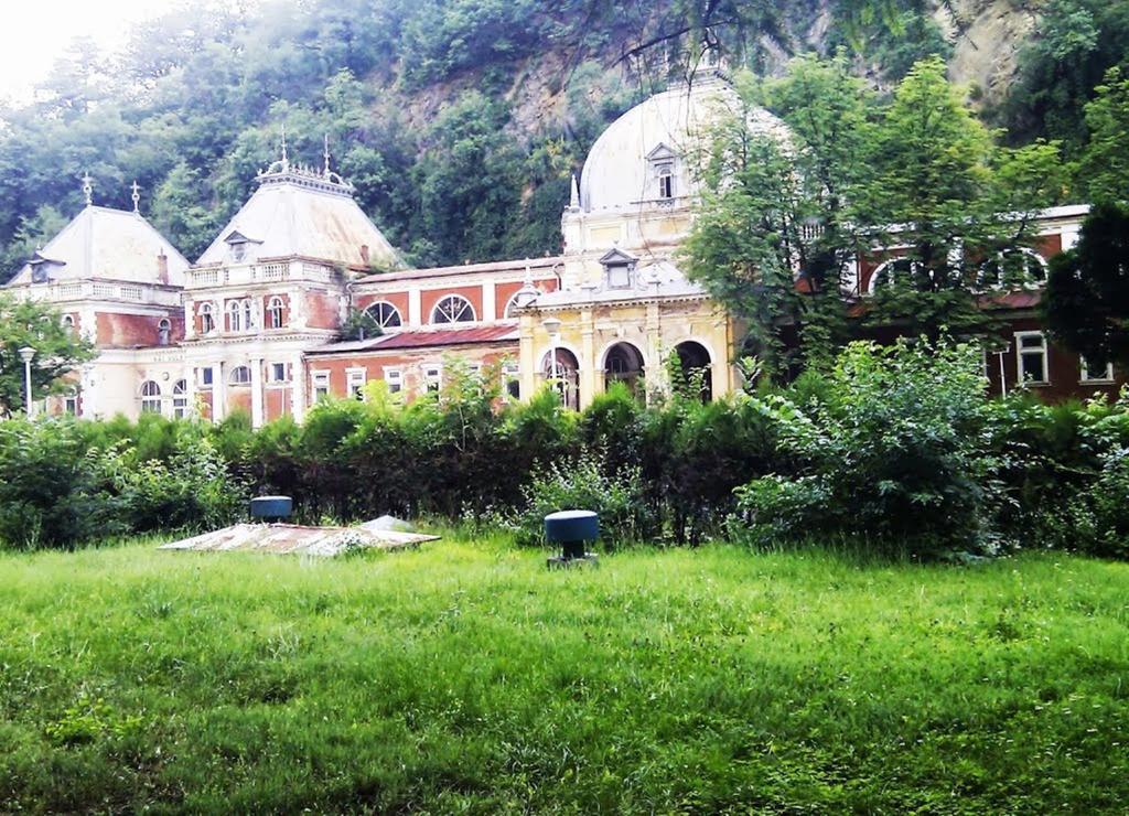 Hotel Domogled Băile Herculane Exteriér fotografie