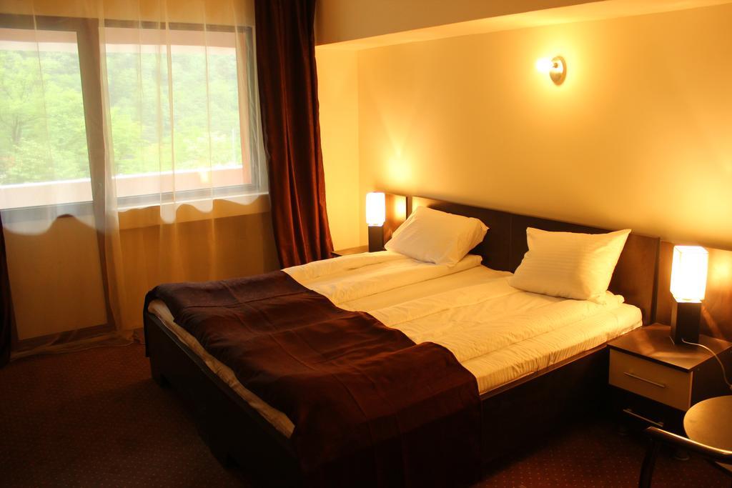 Hotel Domogled Băile Herculane Pokoj fotografie