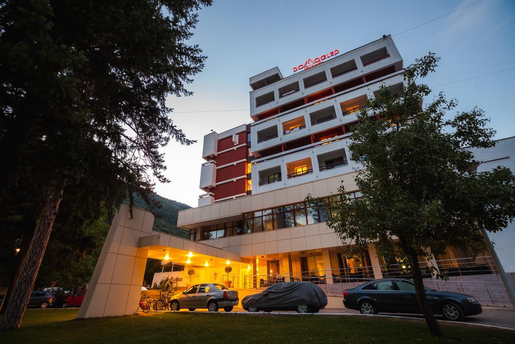 Hotel Domogled Băile Herculane Exteriér fotografie